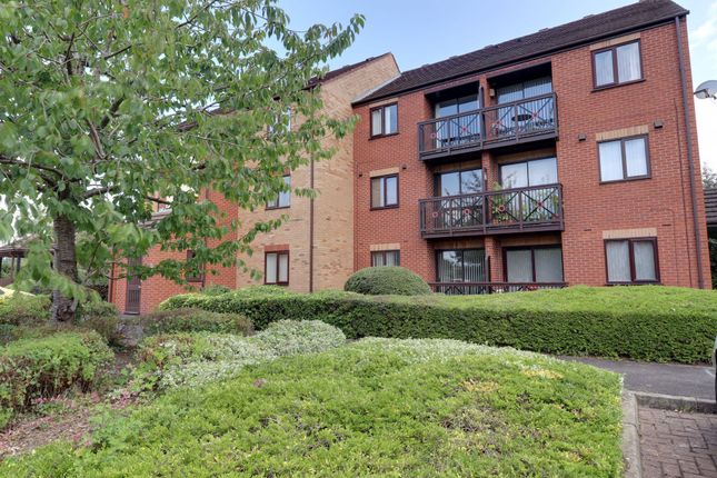 Peter James Court, Stafford ST16 1 bed apartment for sale