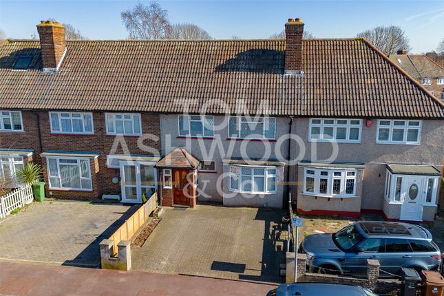 Southwold Drive, Leftley Estate... 3 bed terraced house for sale