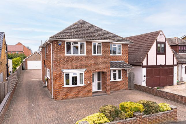 Elm Grove, Hullbridge, SS5 4 bed detached house for sale