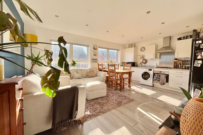 2 bedroom coach house for sale