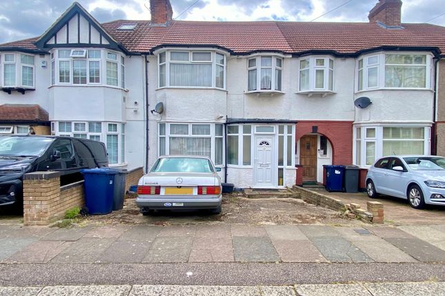 Colin Gardens, London, NW9 4 bed terraced house for sale