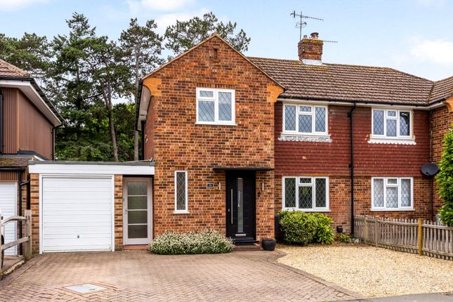 Benhams Drive, Horley RH6 3 bed semi