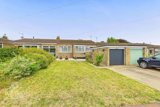 St. Laurence Avenue, Brundall, Norwich 3 bed semi