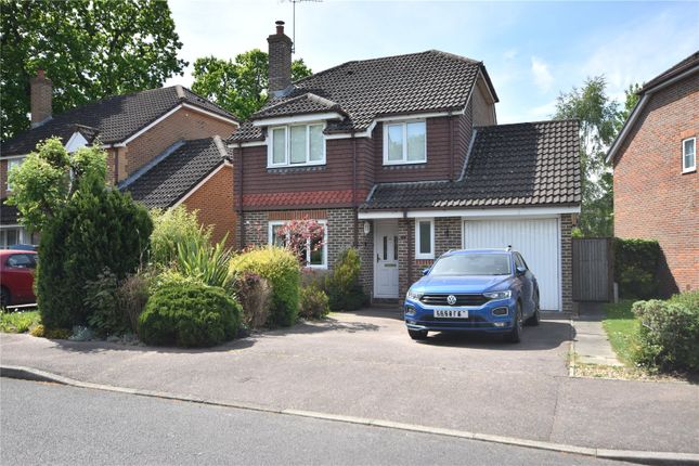 Smallfield, Surrey, RH6 4 bed detached house for sale