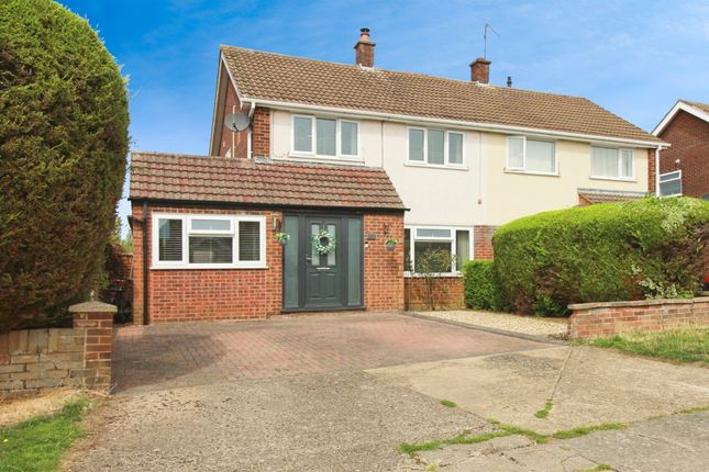 3 bedroom semi-detached house for sale