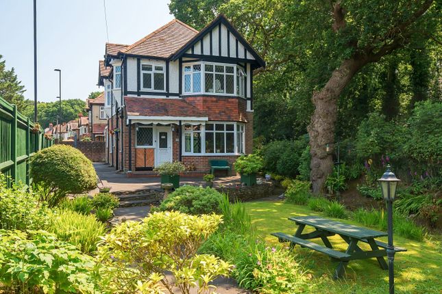 Burgess Road, Bassett, Southampton... 3 bed detached house for sale