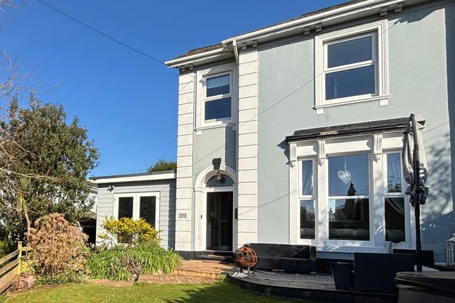 5 bedroom semi-detached house for sale