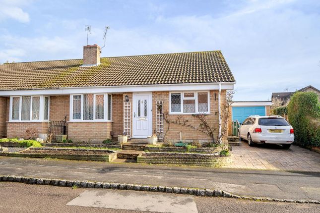 2 bedroom semi-detached bungalow for sale