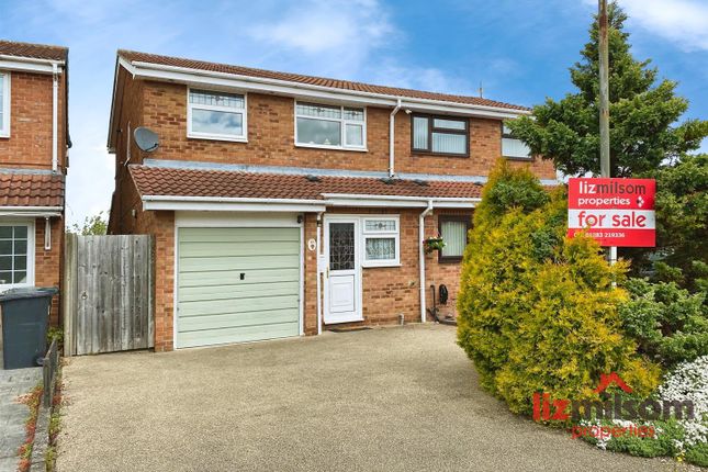 Rosecroft Gardens, Swadlincote DE11 3 bed semi