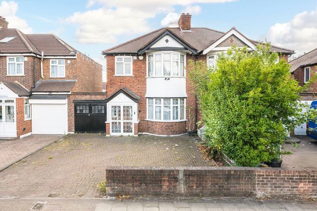 Great West Road, Isleworth TW7 3 bed semi