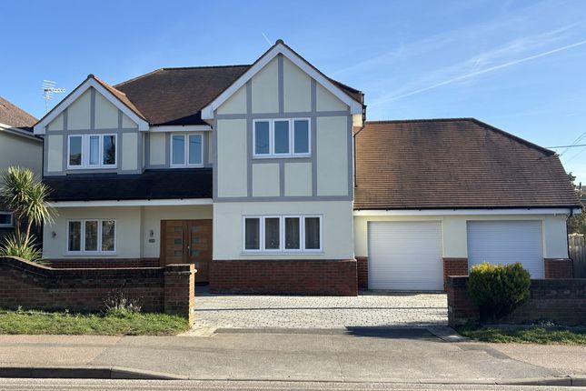 5 bed detached house
