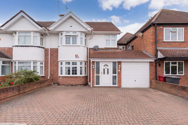 Courtlands Avenue, Langley SL3 5 bed semi