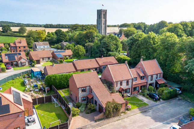 Beechlands Park, Norwich NR11 4 bed detached house for sale
