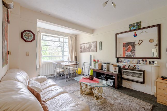 Brixton Hill, London, SW2 1 bed apartment for sale