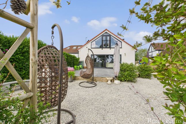 Main Road, Hull HU12 4 bed bungalow for sale