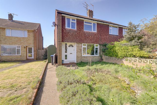 Russell Close, Worthing, West Sussex... 3 bed semi
