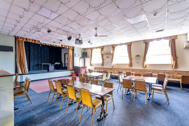 2 bed pub/bar