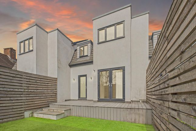 Thackerays Lane, Nottingham NG5 3 bed townhouse for sale