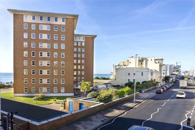 Courtenay Terrace, Hove, East Sussex... 2 bed flat for sale