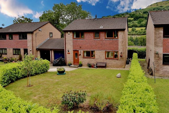 Old Rectory Close, Abergavenny NP7 4 bed link detached house for sale
