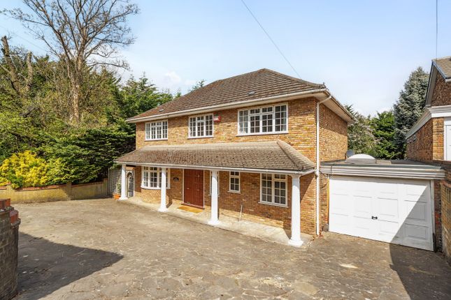 4 bed detached house