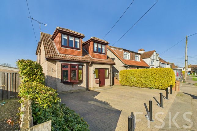 Hatley Gardens, Benfleet, SS7 4 bed detached house for sale