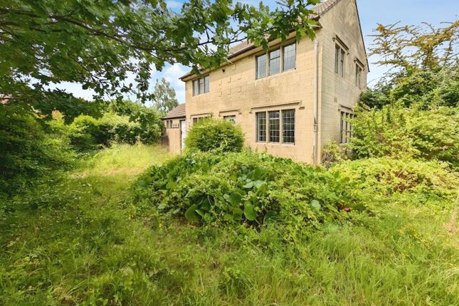 3 bed semi-detached house