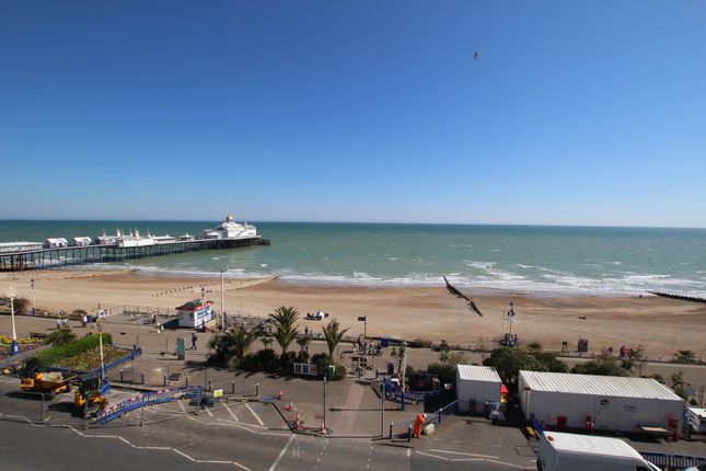 Grand Parade, Eastbourne, BN21 3DD 2 bed flat for sale