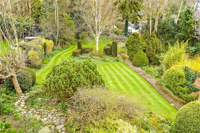 Laglands Close, Reigate, Surrey 4 bed link detached house for sale