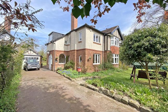 4 bed detached house
