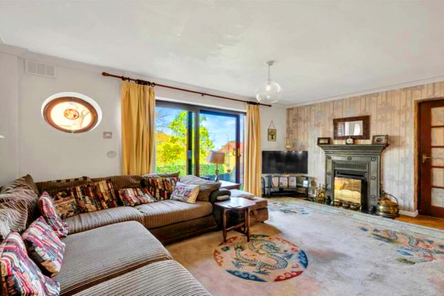 Red Lion Lane, London SE18 4 bed semi
