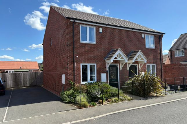 2 bedroom semi-detached house for sale