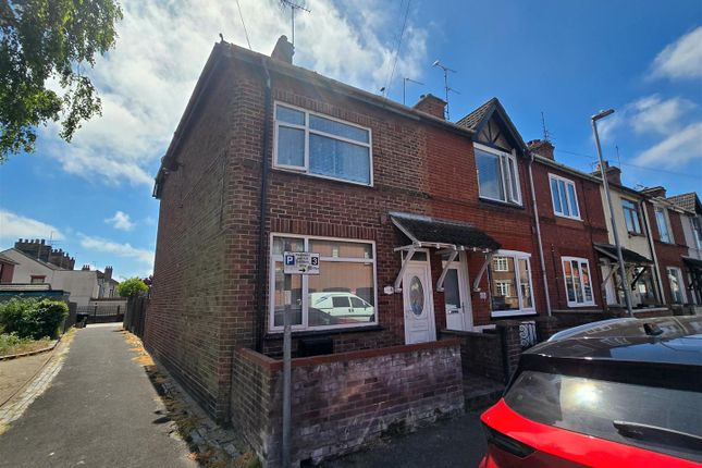 Maidstone Road, Lowestoft 3 bed end of terrace house for sale