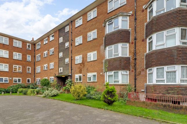 Flat 23, Westmount, Finsbury Road... 2 bed flat for sale