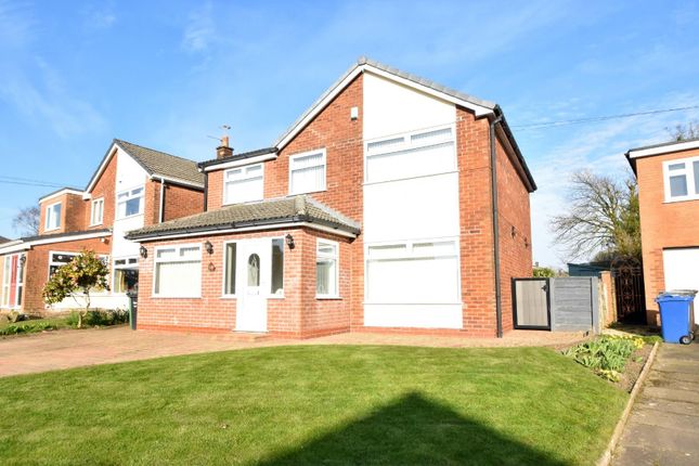 Barnside Close, Bury BL9 4 bed detached house for sale