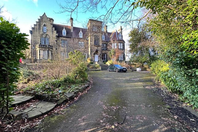 Edgerton Road, Huddersfield 6 bed terraced house for sale