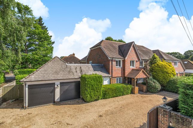 Lenham Road, Kingswood ME17 5 bed detached house for sale