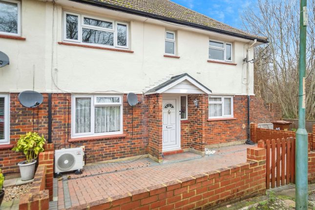 2 bedroom maisonette for sale