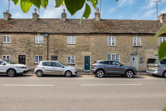 London Road, Tetbury... 3 bed terraced house for sale