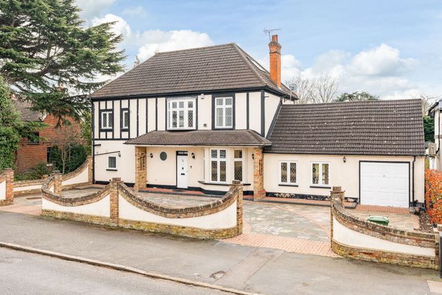 Parkstone Avenue, Hornchurch RM11 5 bed detached house for sale