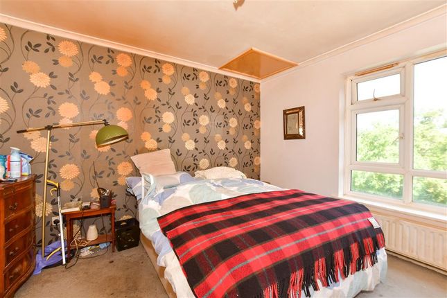 2 bed maisonette