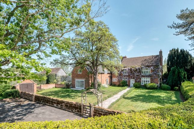 Harvington Hall Lane, Harvington... 5 bed detached house for sale