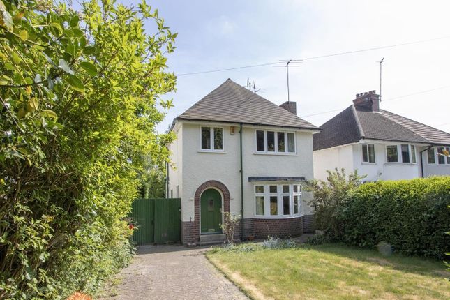 Langer Lane, Chesterfield 3 bed detached house for sale