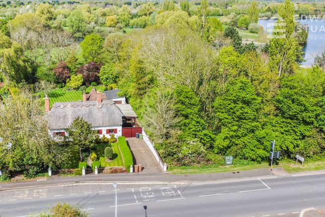 Orton Longueville, Peterborough PE2 4 bed cottage for sale