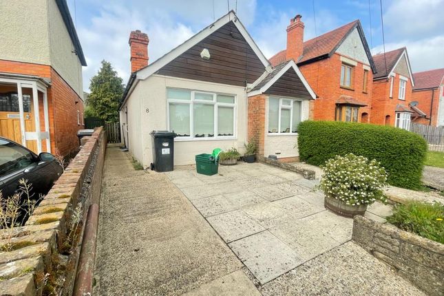 Green Lane,  Thatcham,  Berkshire,  RG19 1 bed detached bungalow for sale