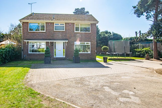 4 bed detached house