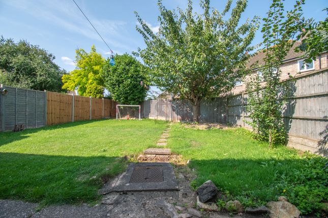 Woodgate Drive, Birstall 3 bed semi