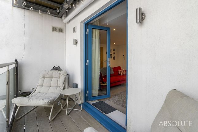 Victoria Parade, Queens Quay, TQ1 2 bed flat for sale