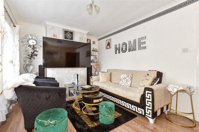 3 bed end terrace house