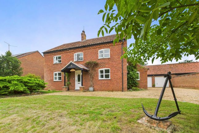 4 bed detached house